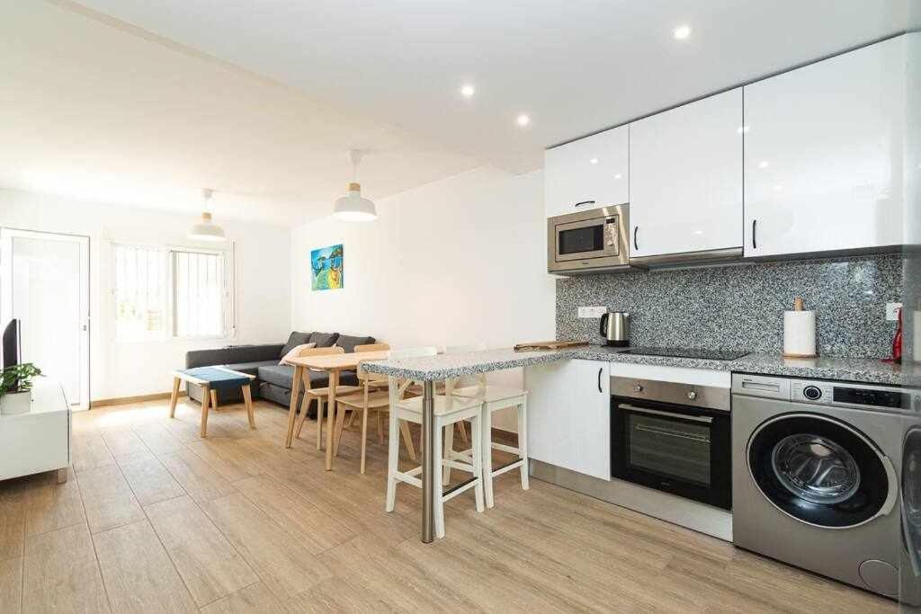 פואנגירולה Casablanca 4 Apartamento Con Jardin Privado מראה חיצוני תמונה