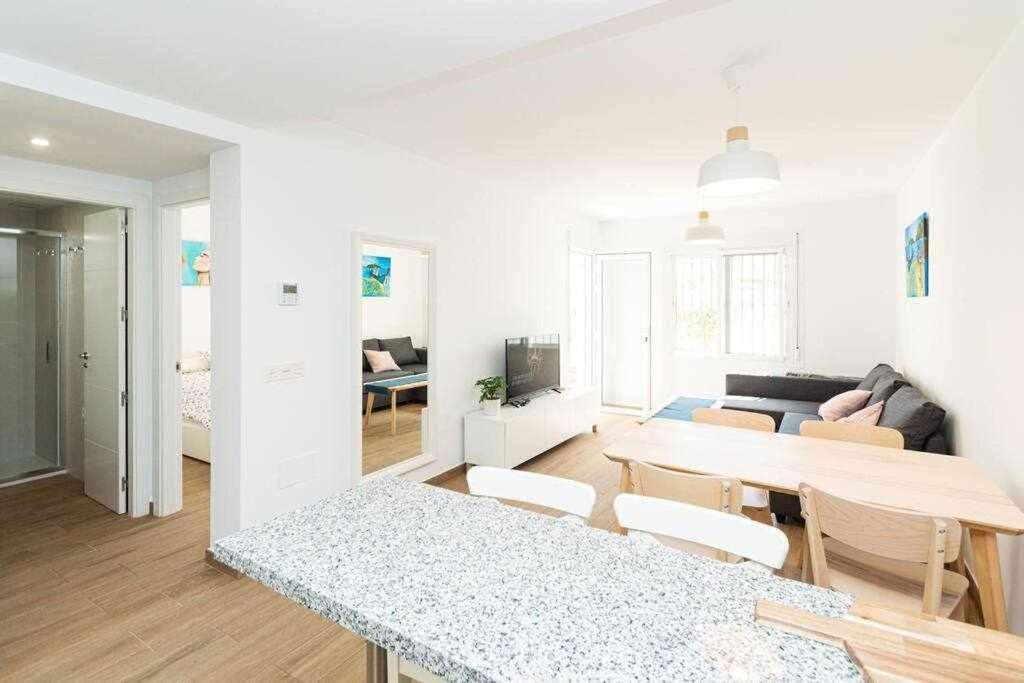 פואנגירולה Casablanca 4 Apartamento Con Jardin Privado מראה חיצוני תמונה