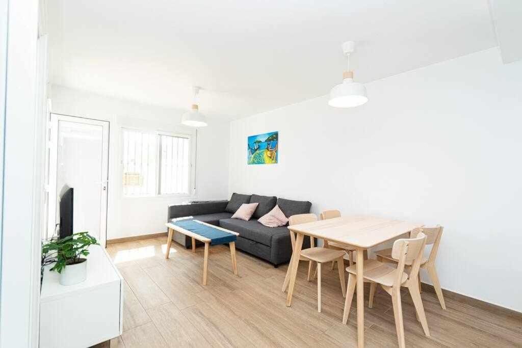 פואנגירולה Casablanca 4 Apartamento Con Jardin Privado מראה חיצוני תמונה
