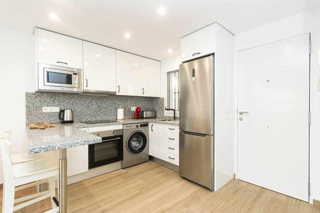 פואנגירולה Casablanca 4 Apartamento Con Jardin Privado מראה חיצוני תמונה