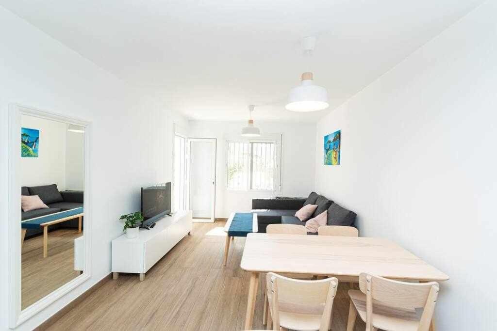 פואנגירולה Casablanca 4 Apartamento Con Jardin Privado מראה חיצוני תמונה